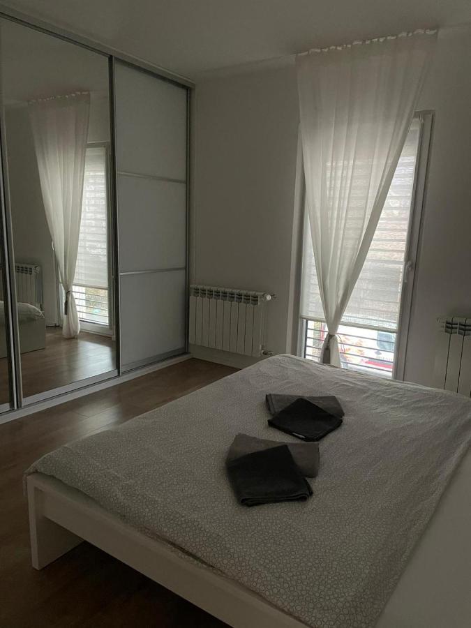 Apartman V Centre Michaloviec Michalovce Extérieur photo