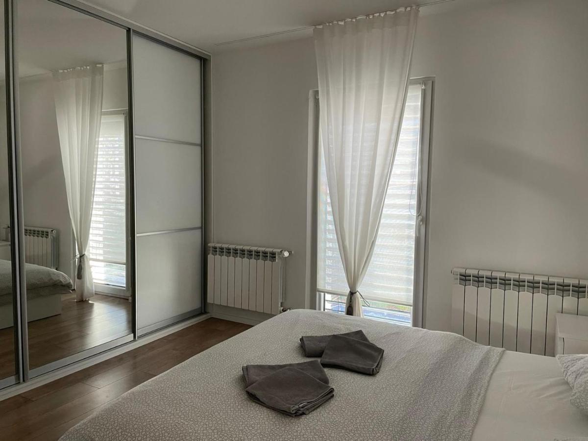 Apartman V Centre Michaloviec Michalovce Extérieur photo