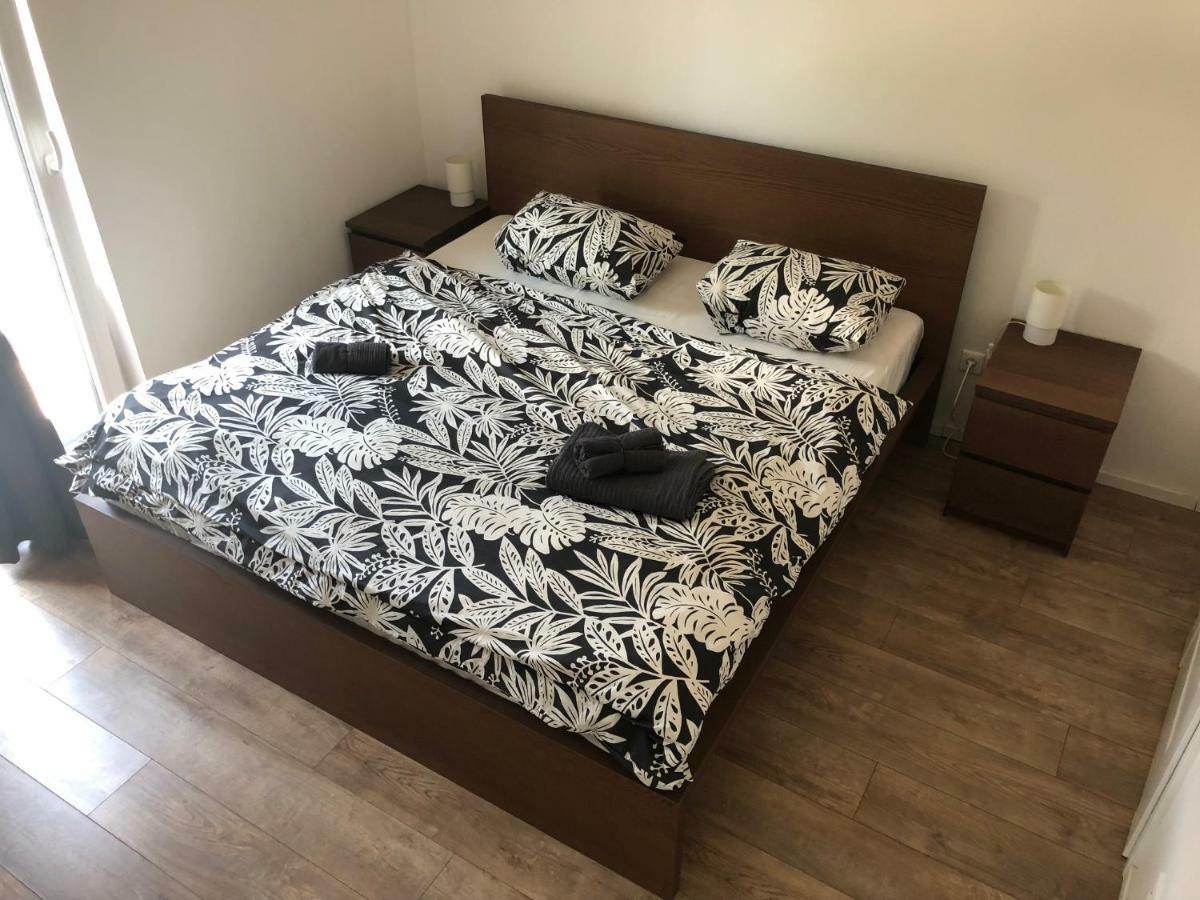 Apartman V Centre Michaloviec Michalovce Extérieur photo