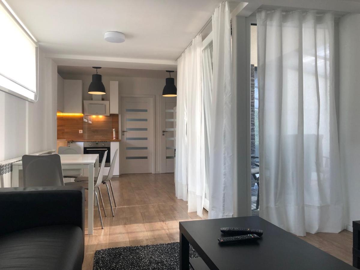 Apartman V Centre Michaloviec Michalovce Extérieur photo